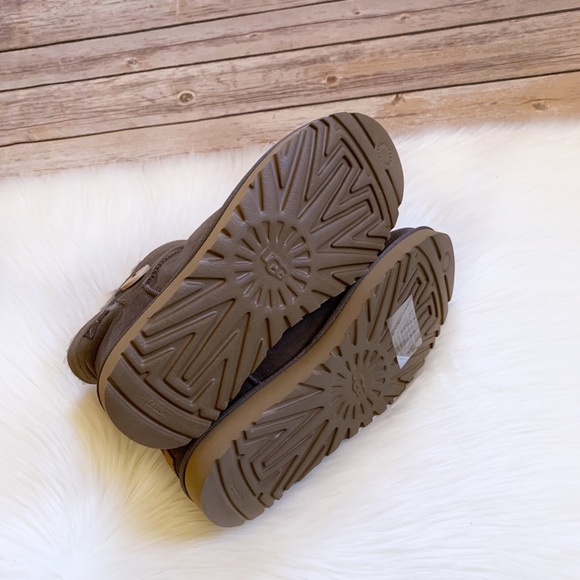 UGG Mole Mini Bailey Button II Boots - Picture 6 of 7